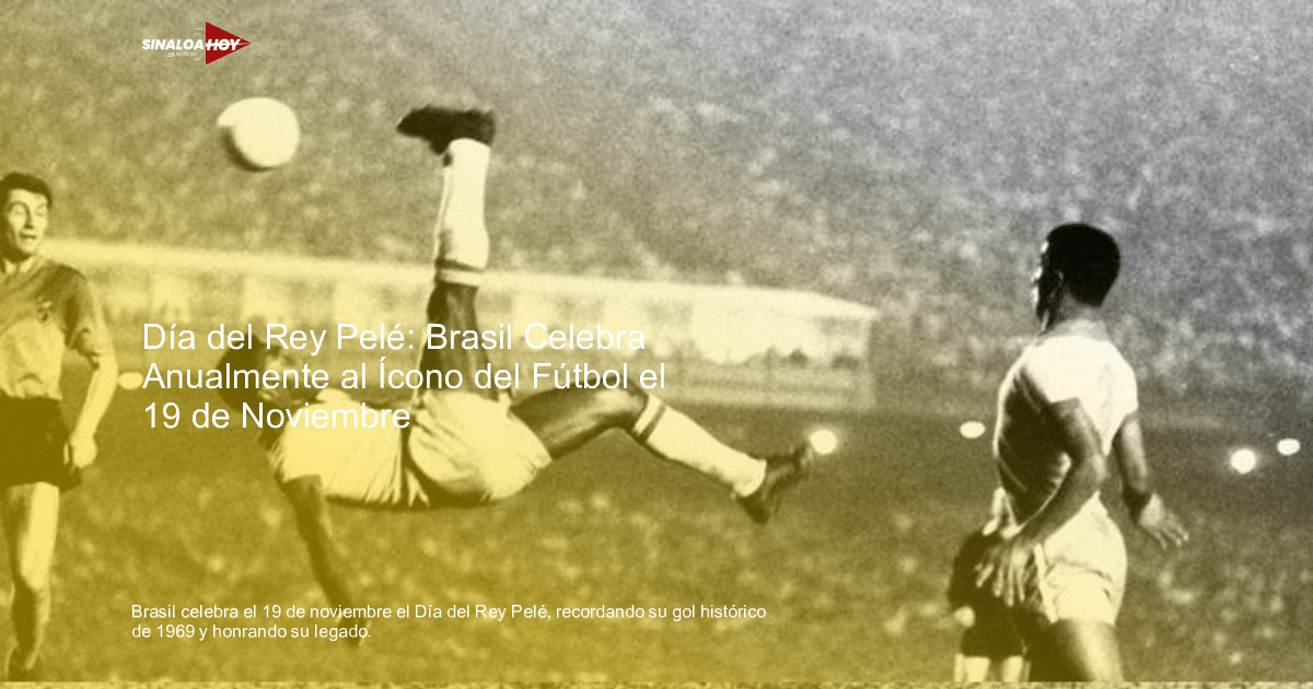 Jugador de fútbol realizando una bicicleta en un estadio lleno, imagen en blanco y negro.