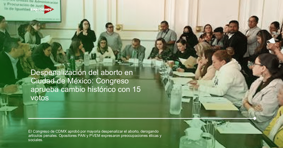 Reunión en el Congreso de CDMX sobre la despenalización del aborto, con legisladores participando activamente.