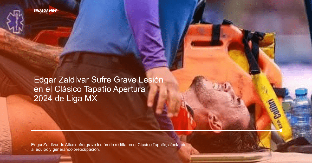 Edgar Zaldívar siendo atendido por personal médico tras lesión en el Clásico Tapatío