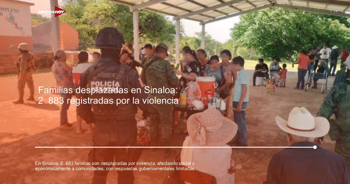 Personas reunidas en un evento comunitario en Sinaloa, con presencia de fuerzas de seguridad.