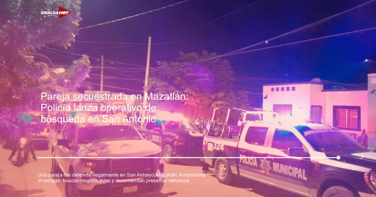 Operativo policial nocturno en Mazatlán con luces de emergencia y vehículos de policía en acción.