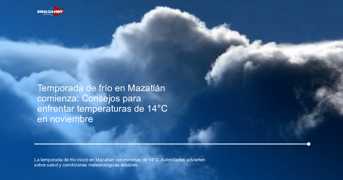Nubes grandes y esponjosas en el cielo azul de Mazatlán, iluminadas por el sol.