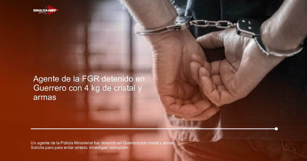 Manos esposadas de un detenido en un ambiente oscuro, simbolizando la detención de un agente de policía en Guerrero.