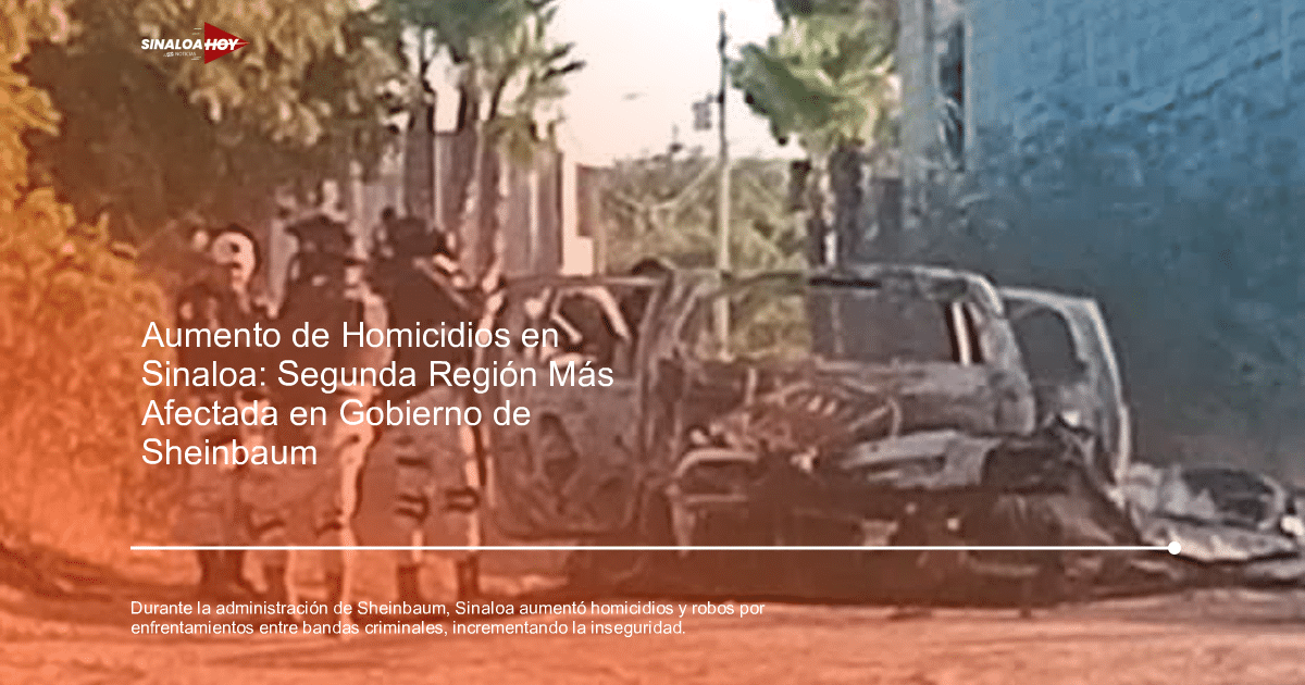 Vehículo incendiado en Sinaloa con personal de seguridad alrededor