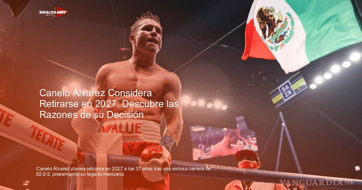 Boxeador en el ring con guantes y bandera de México de fondo