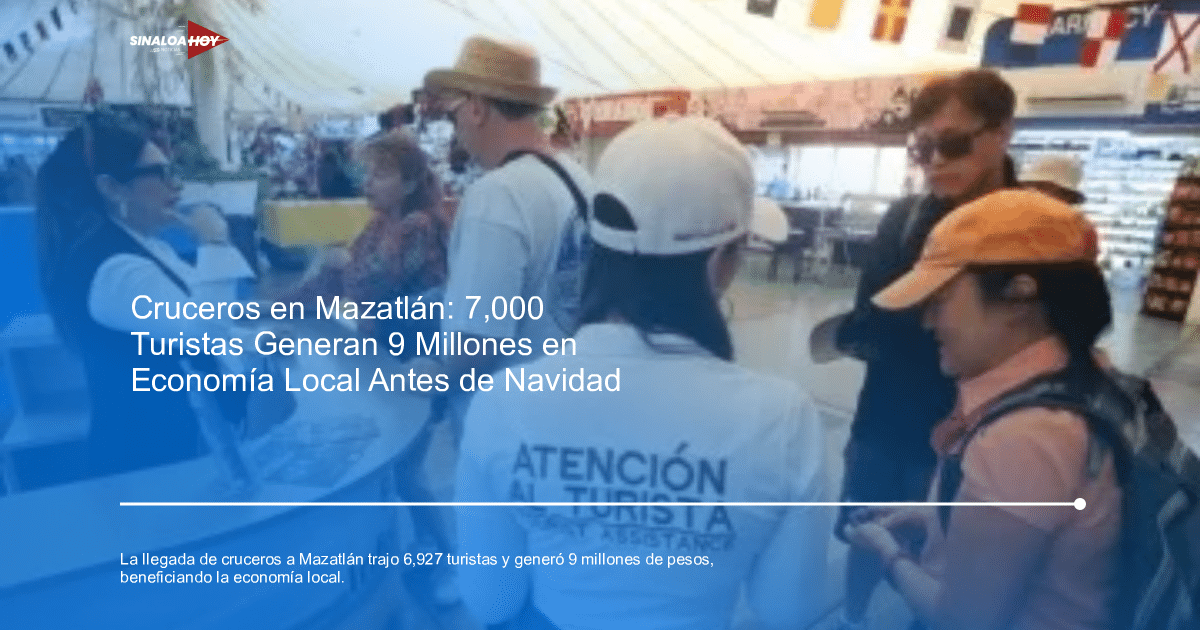 Mujer atendiendo a turistas en un centro de atención en Mazatlán, con decoración festiva de fondo.