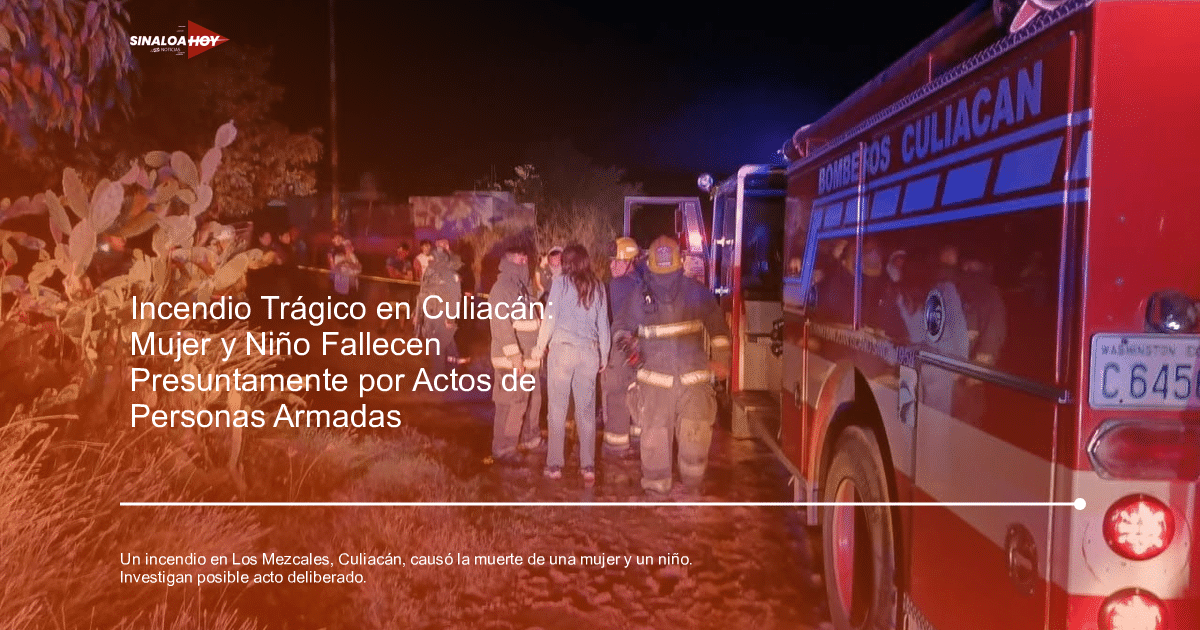 Bomberos de Culiacán en acción durante una emergencia nocturna en Los Mezcales.
