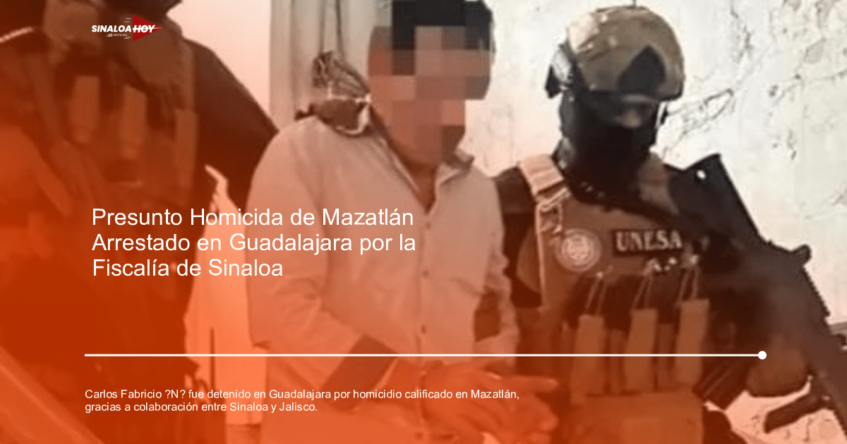 Hombre esposado escoltado por agentes de seguridad en uniforme táctico durante una detención en Guadalajara.