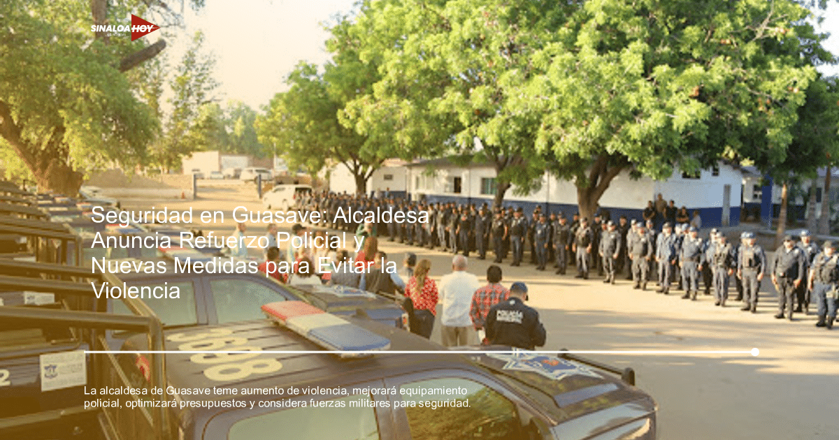 Vehículos policiales y oficiales en formación en un evento de seguridad en Guasave.