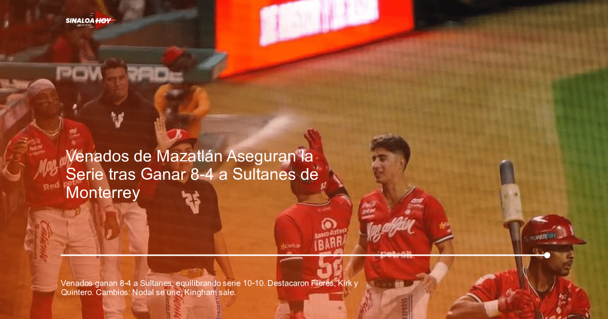 Jugadores de béisbol en el campo durante el partido Venados de Mazatlán vs Sultanes de Monterrey