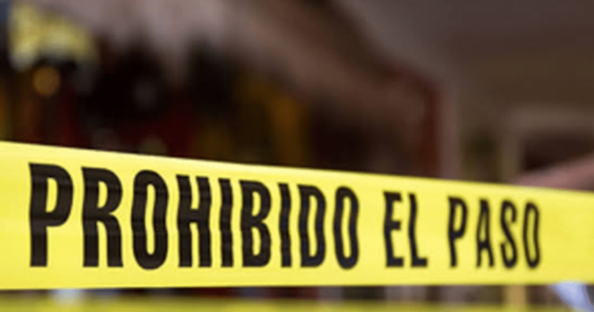 Cinta amarilla de 'PROHIBIDO EL PASO' en escena de crimen en El Walamo