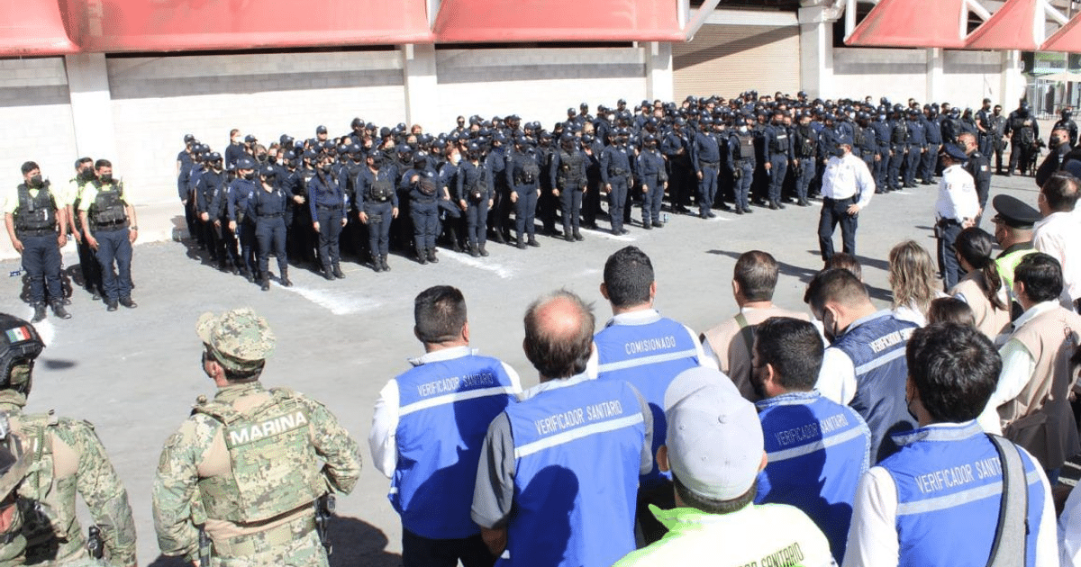 Fuerzas de seguridad en formación para el operativo del Carnaval 2025 en Mazatlán