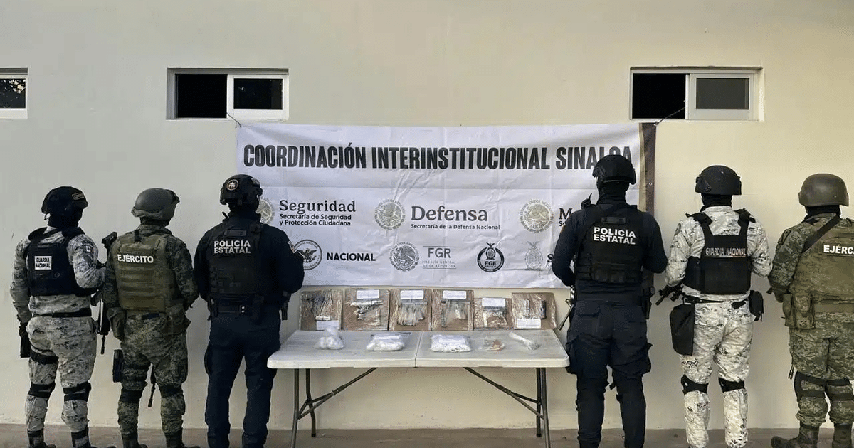 Agentes de seguridad en operativo de incautación en Sinaloa