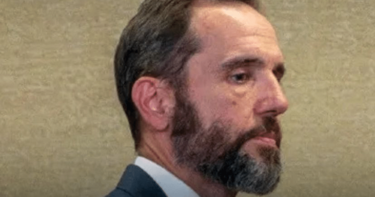 Jack Smith renuncia como Fiscal Especial, afectando casos contra Trump