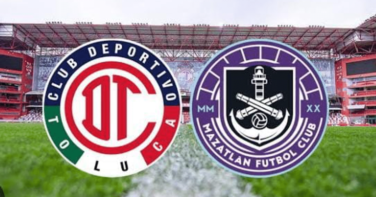 Escudos de Toluca y Mazatlán frente al estadio de fútbol