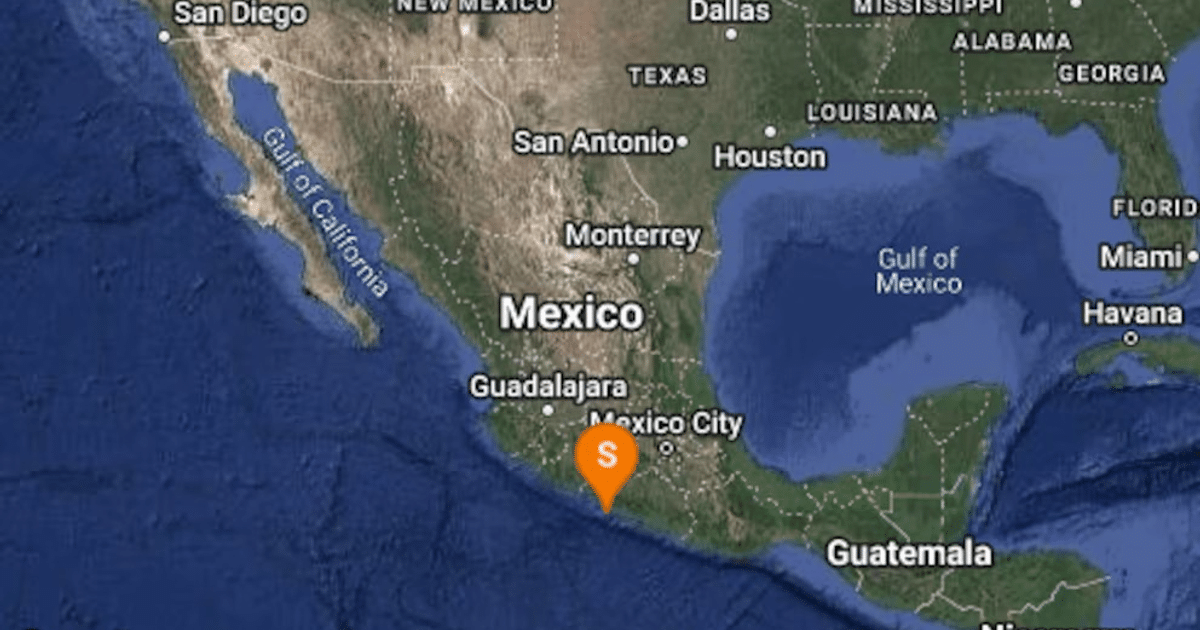 Mapa de México mostrando ciudades y límites geográficos, con un marcador en la costa del Pacífico cerca de Guatemala.
