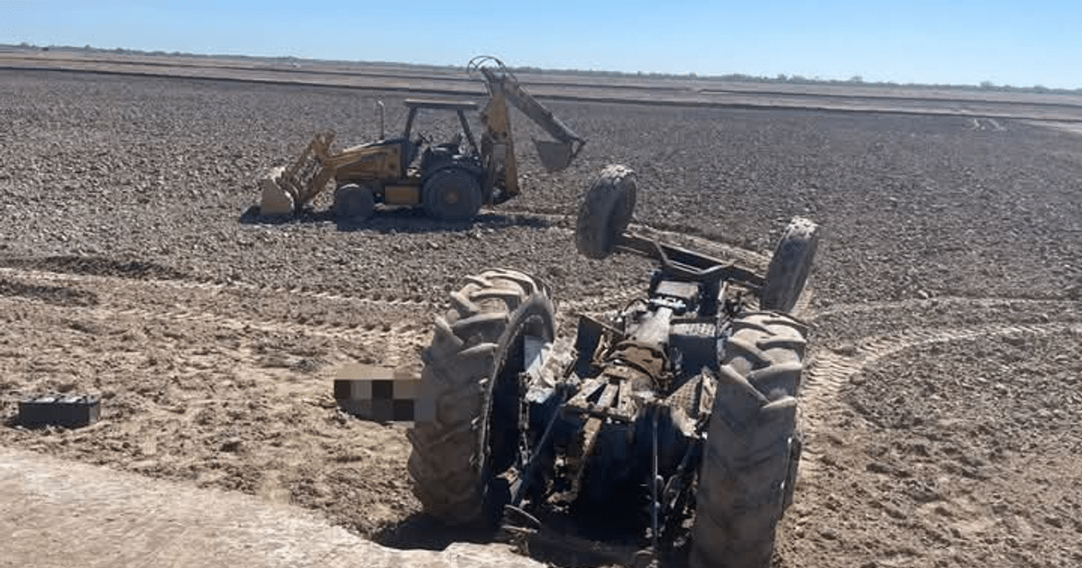 Tractor volcado en granja acuícola de Ahome, accidente fatal