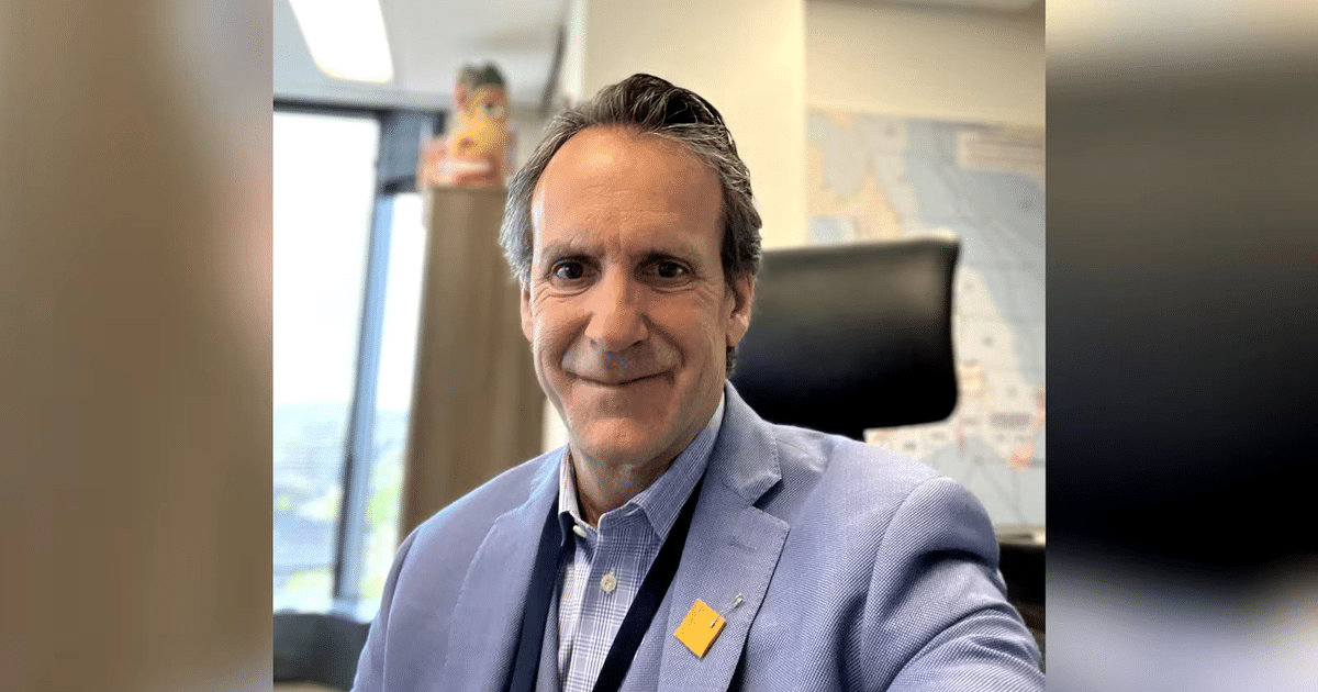 Kevin Brosseau, nuevo zar del fentanilo en Canadá, en conferencia de prensa sobre seguridad antifentanilo.