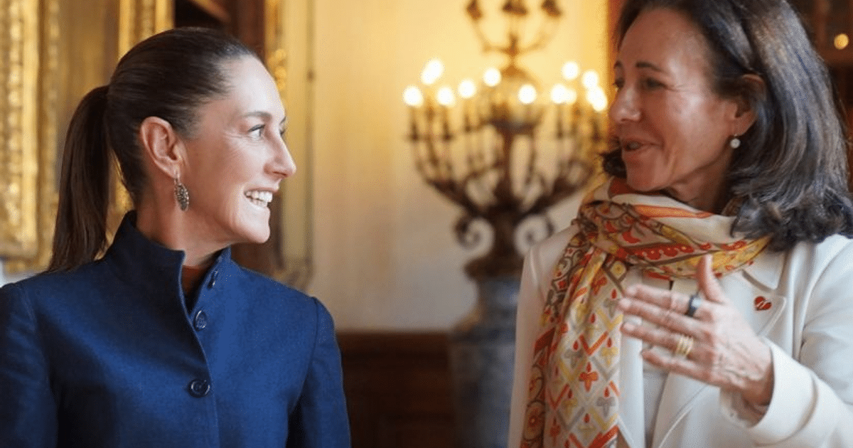 Claudia Sheinbaum y Ana Botín conversando en un entorno formal