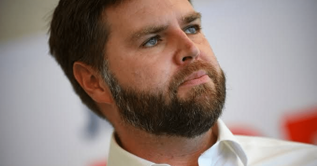 JD Vance en Eagle Pass discutiendo medidas de seguridad contra cárteles