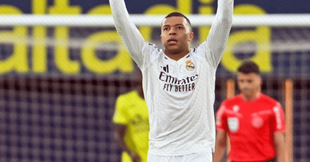 Jugador del Real Madrid celebrando en el Estadio de la Cerámica