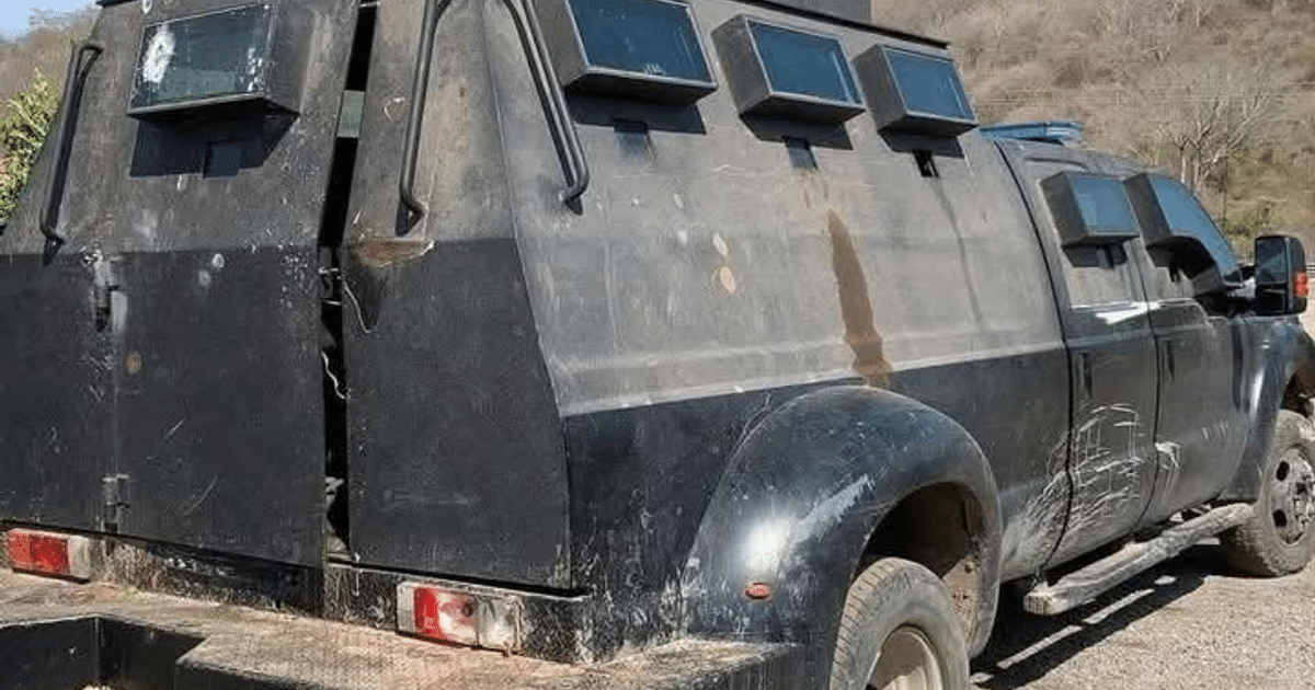 Camioneta blindada asegurada en operativo militar en Concordia