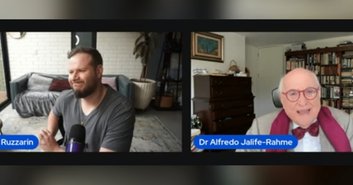Videollamada entre Alfredo Jalife y Diego Ruzzarin discutiendo notificación judicial a Tatiana Clouthier.