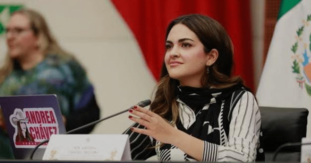 Andrea Chávez en conferencia sobre denuncias de financiamiento irregular