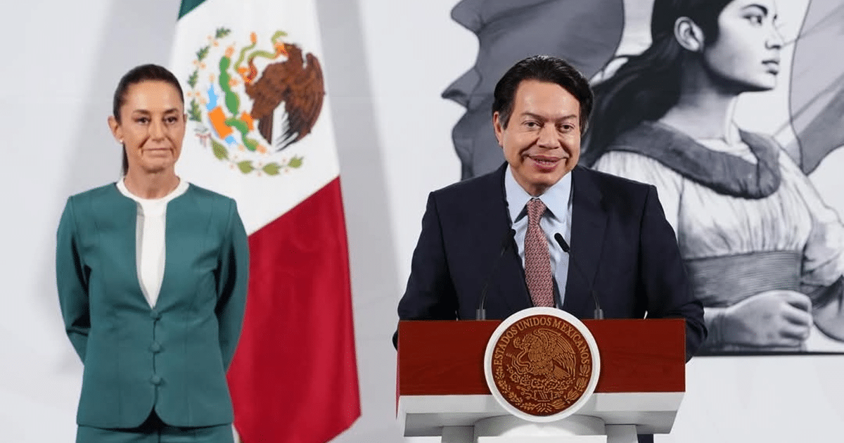 Mario Delgado en conferencia sobre regulación de alimentos escolares en México