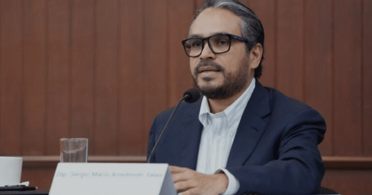 Sergio Mario Arredondo en conferencia sobre su regreso a la UAS