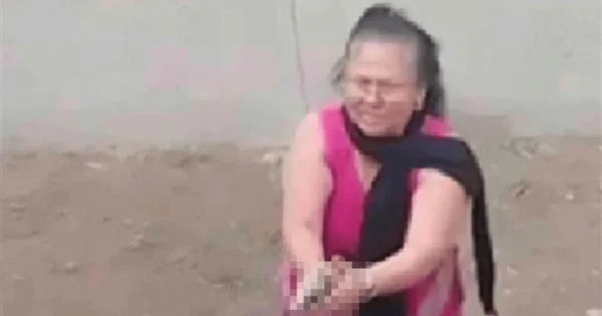 Imagen del incidente en Chalco con vehículo Ford Fiesta gris y disparos