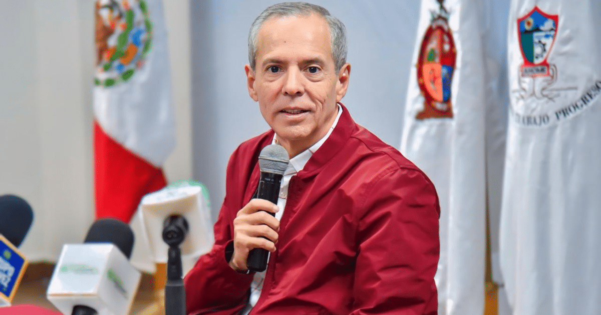 Orador en conferencia sobre investigación de arrendamiento de patrullas en Sinaloa