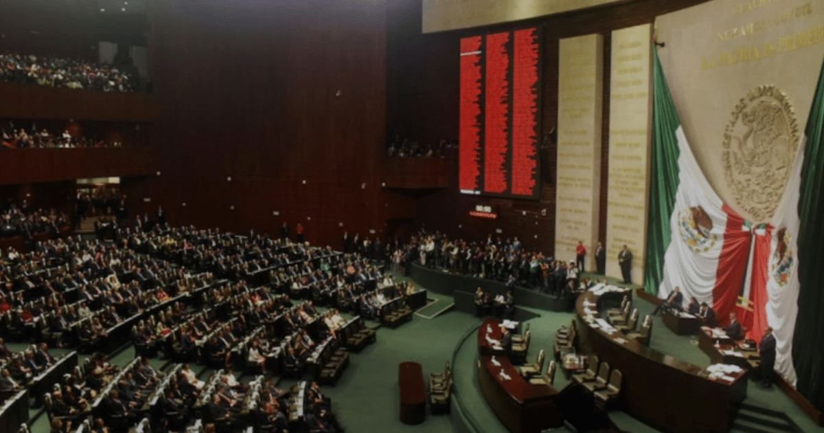 Vista del Congreso de México en sesión sobre la Ley de Telecomunicaciones