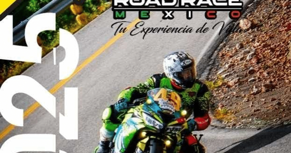Motociclista en camino serrado con texto 'Road Race Mexico' y 'Tu Experiencia de Vida'.