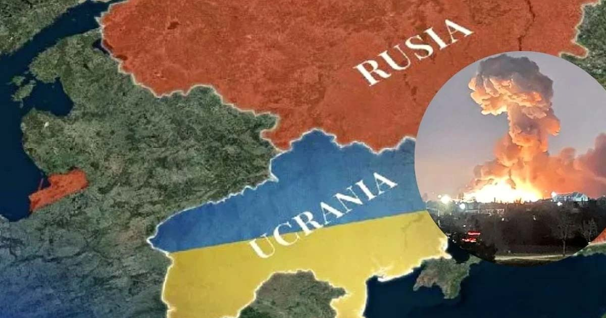 Mapa de Europa del Este con Rusia y Ucrania resaltados, mostrando un recuadro de explosión, simbolizando el conflicto entre ambos países.