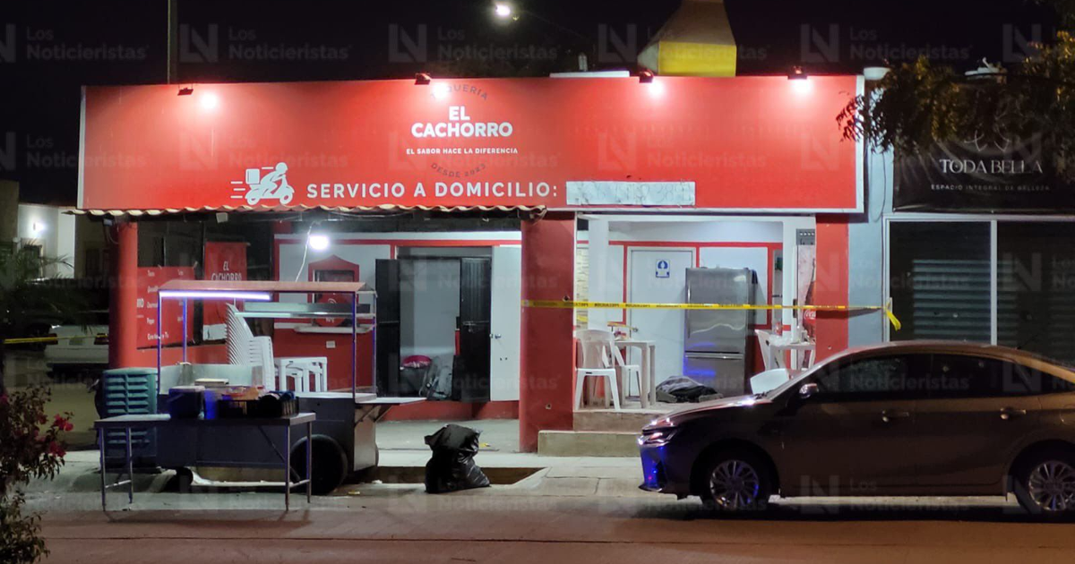 Restaurante 'El Cachorro' en Mazatlán, sitio de un ataque armado nocturno contra policías.