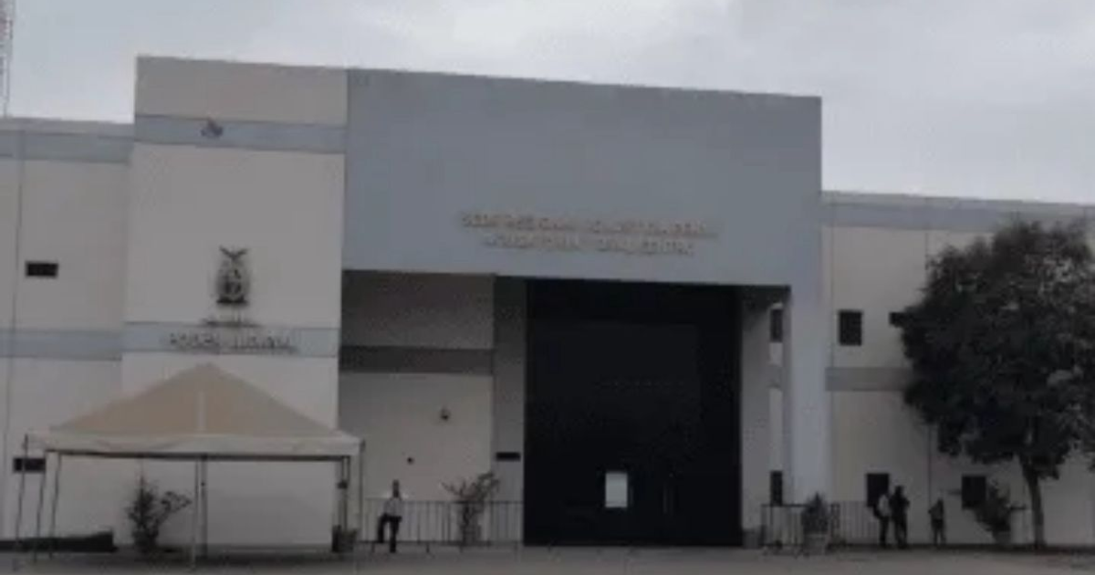 Edificio moderno en Culiacán, lugar de captura del exalcalde de Ahome por UNESA