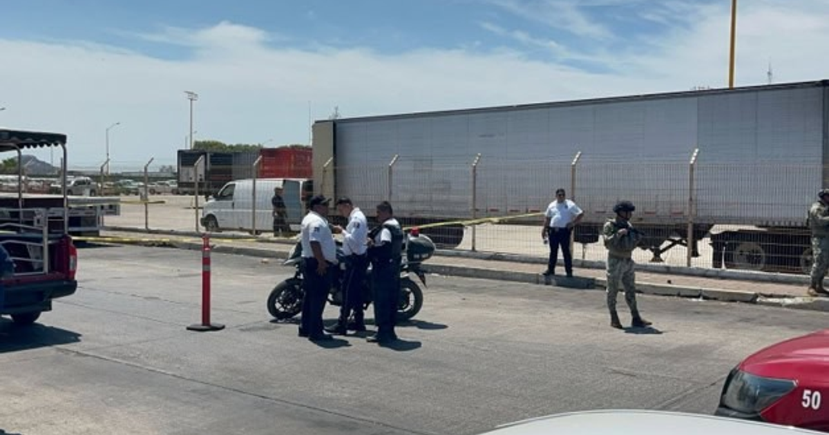 Agentes de seguridad en Mazatlán tras accidente vial en Playa Sur
