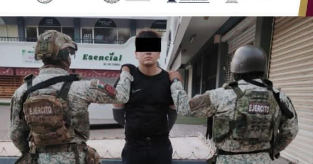 Hombre detenido por soldados en operativo militar en Culiacán