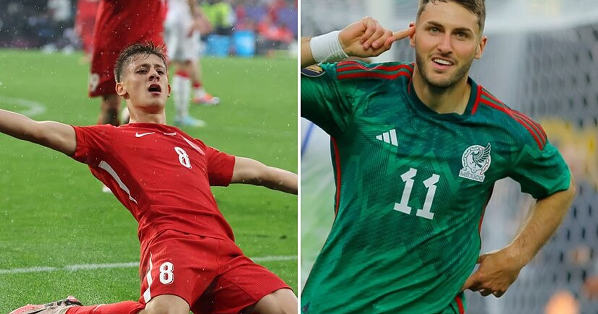 Futbolistas celebrando en el partido amistoso México vs Turquía
