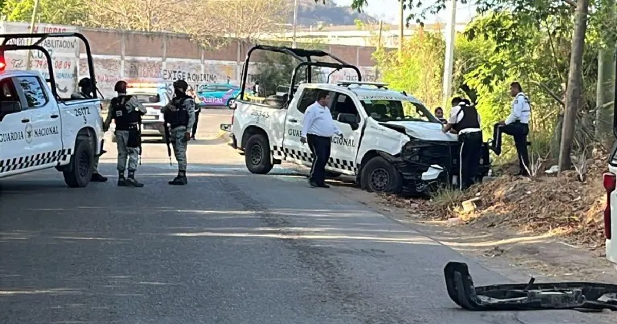 Vehículo de la Guardia Nacional dañado tras enfrentamiento en Culiacán