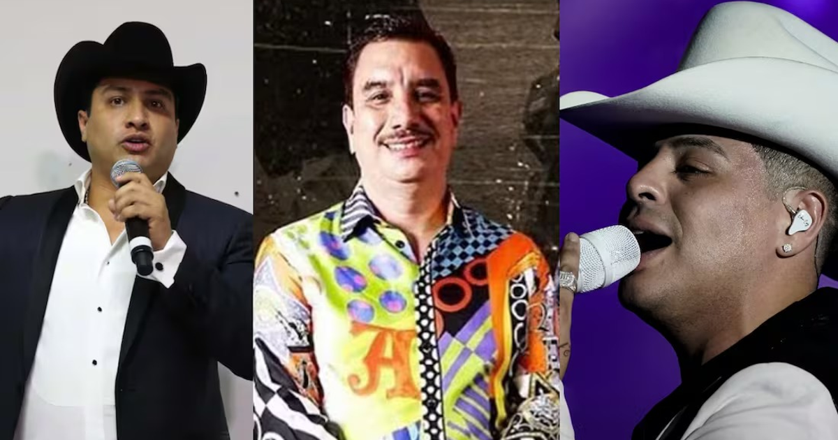 Tres artistas del género regional mexicano con estilos distintos, uno con sombrero negro, otro con camisa colorida y el tercero con sombrero blanco, todos sosteniendo micrófonos.