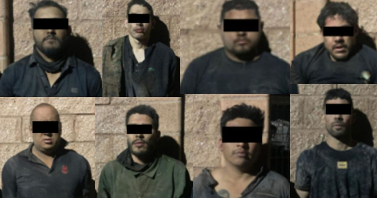 Imagen de armamento decomisado en Sinaloa, incluyendo fusiles y pistolas.