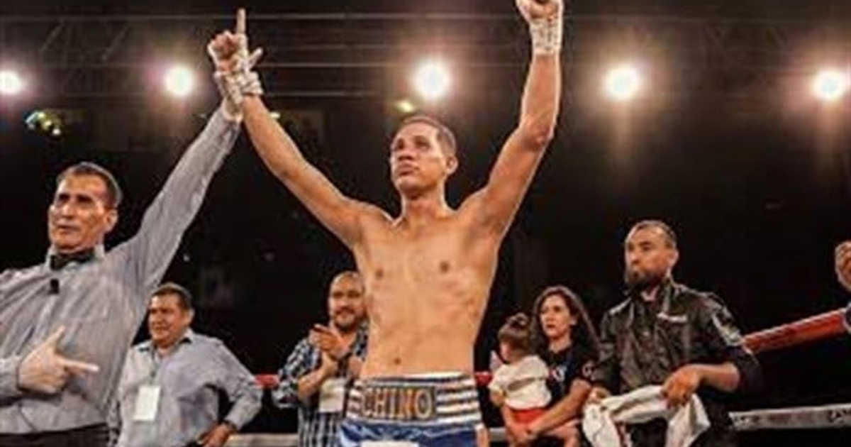 Jorge “Chino” García celebra victoria en el ring del Madison Square Garden