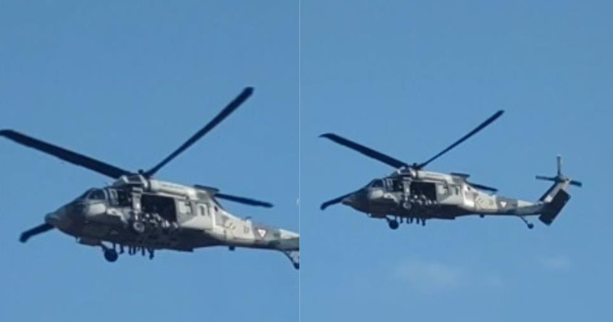 Helicóptero Black Hawk volando en Culiacán durante operativo militar