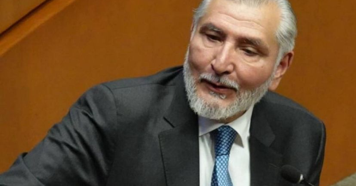 Adán Augusto López Hernández en comparecencia, defendiendo su gestión y rechazando acusaciones.