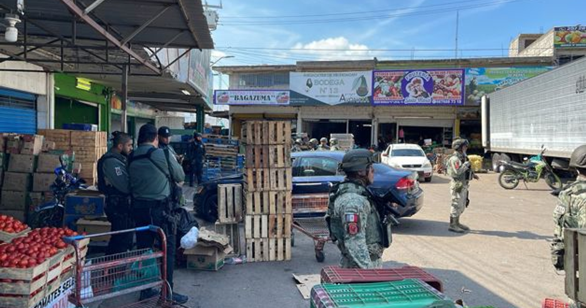 Mercado Gómez Campaña con fuerzas de seguridad tras intento de asalto