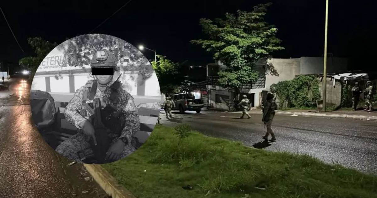 Calle nocturna en Culiacán con soldados patrullando tras un ataque armado en Huizaches.