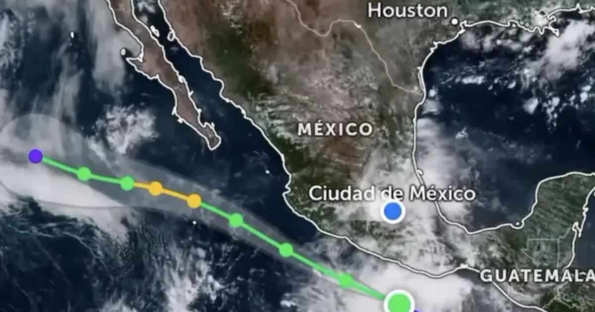 Mapa meteorológico mostrando la trayectoria de la tormenta tropical Ivo en México y Centroamérica, con líneas de puntos de colores indicando intensidad.