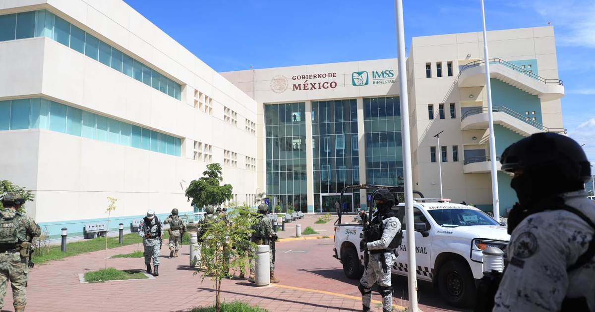 Edificio del IMSS Bienestar en Culiacán con seguridad militar